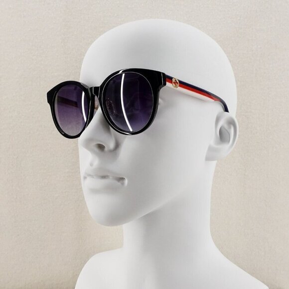 Gucci Women\'s Sunglasses in Black with Purple Lenses